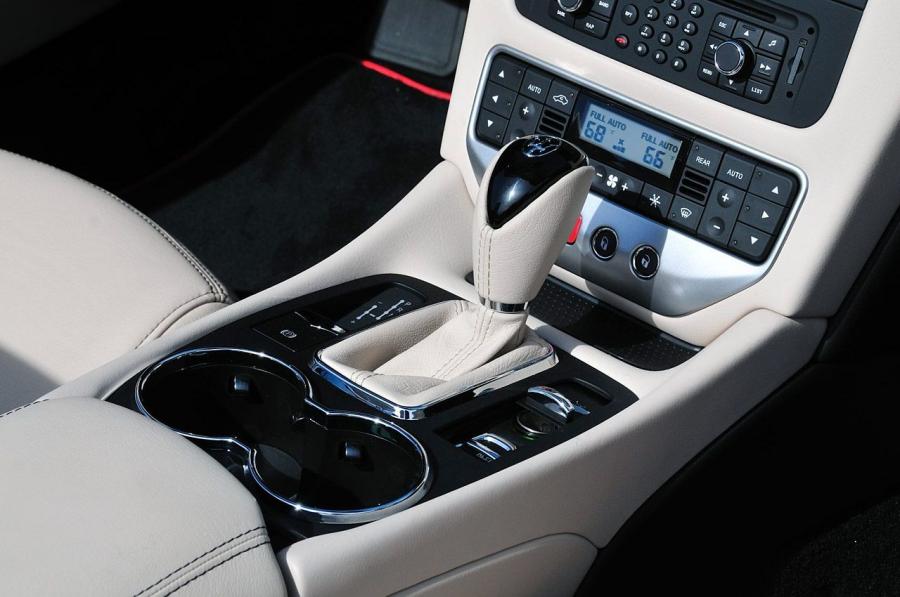  Maserati GranTurismo Convertible Sport 2012 года  (фото 14 из 43)